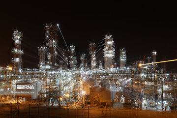 Phase 14 de la grande raffinerie de South Pars (Golfe persique)