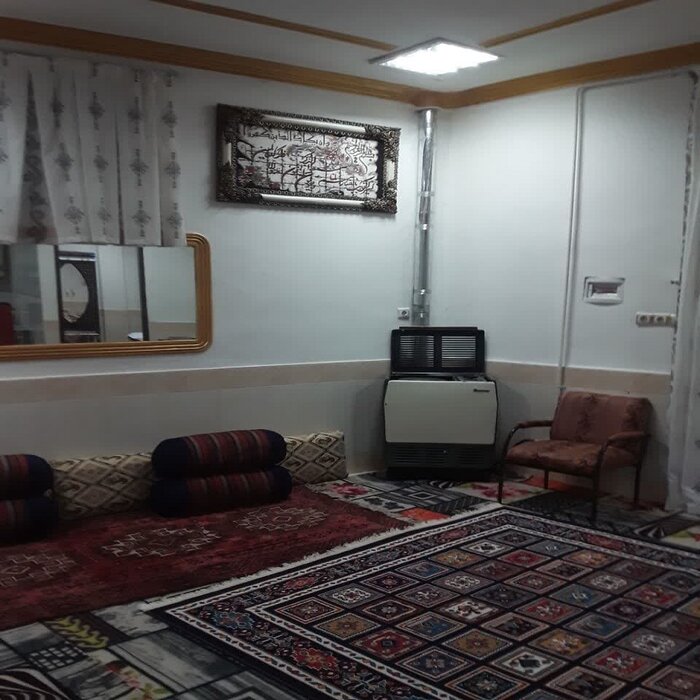 حرکت جهادی مردم مشهد در میزبانی از زائران تشییع رهبر 1 هممحله امام رضا(ع)؛ روایت شهری که در خانههایش به روی زائران باز است