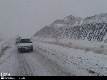 کولاک برف ارتفاعات و گردنه‌های استان زنجان را فرا می‌گیرد