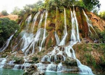 Cascade de Bisheh, l'une des principales attractions du Lorestan en Iran