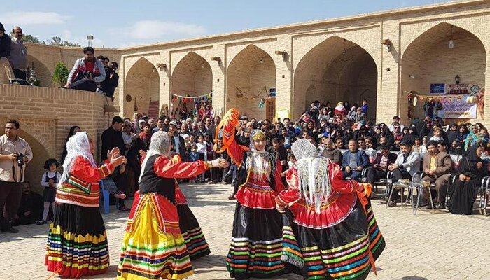 فارس سرآمد بازی‌های بومی و محلی، از یک قُل دوقل تا الک دولک