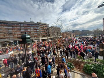 3,5 millions Français dans les rues contre le régime Macronie