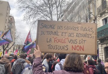 3,5 millions Français dans les rues contre le régime Macronie