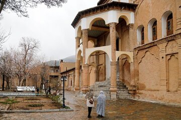 Tourisme en Iran : Manoir Khosro Abad à Sanandaj