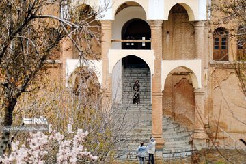 Tourisme en Iran : Manoir Khosro Abad à Sanandaj