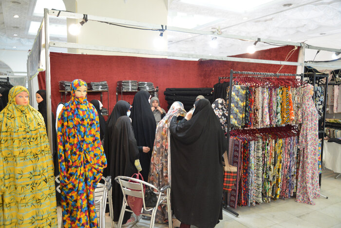 سه راهکار برای رونق تولید چادر/ فعالیت ۳۰۰ غرفه حجاب و عفاف در نمایشگاه قرآن