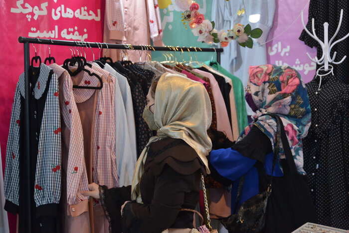 سه راهکار برای رونق تولید چادر/ فعالیت ۳۰۰ غرفه حجاب و عفاف در نمایشگاه قرآن