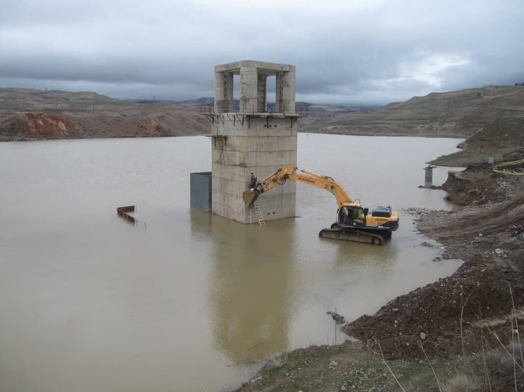 طرح آبرسانی میانه موجب رفع تنش آبی و مشکلات آب کشاورزی است طرح آبرسانی میانه موجب رفع تنش آبی و مشکلات آب کشاورزی است