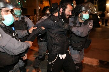 حمله پلیس رژیم صهیونیستی به تظاهرات خانواده اسیران علیه نتانیاهو