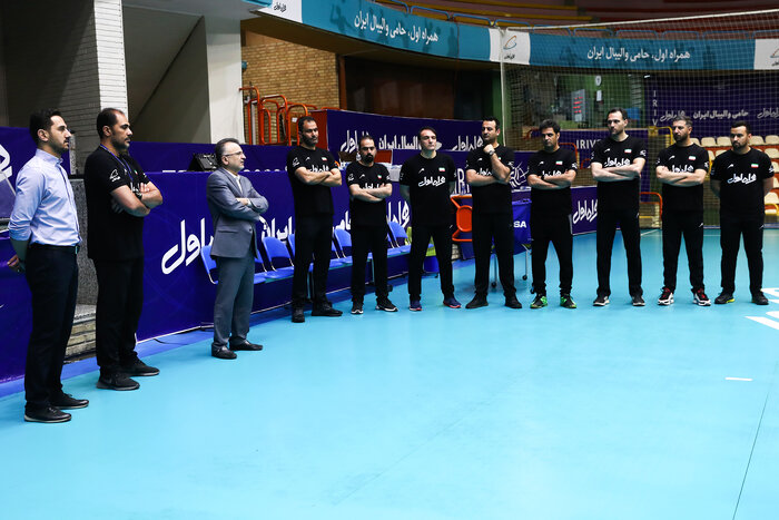 شروع تمرینات تیم والیبال زیر ۱۶ سال برای کسب سهمیه جهانی با حضور رئیس