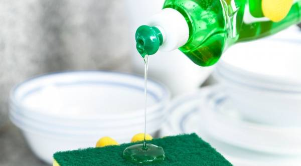 کاربردهای مایع ظرفشویی که از آن بیخبرید