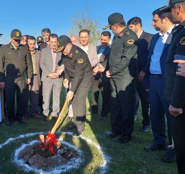 کلنگ احداث واحدهای مسکونی پرسنل نیروی انتظامی گیلان به زمین زده شد