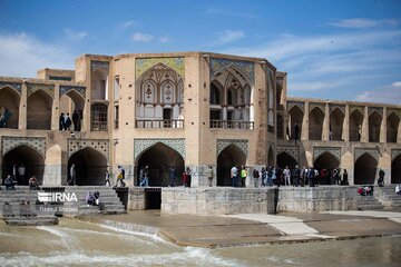 Zayanderoud ; attraction touristique dans le centre de l'Iran