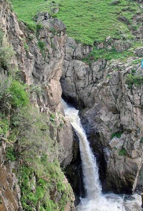 آبشارهای اردبیل؛ جلوههای هزار رنگ طبیعت