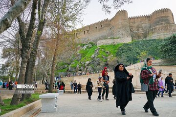 Tourisme en Iran: Falak-ol-Aflak, bien plus qu'un simple château