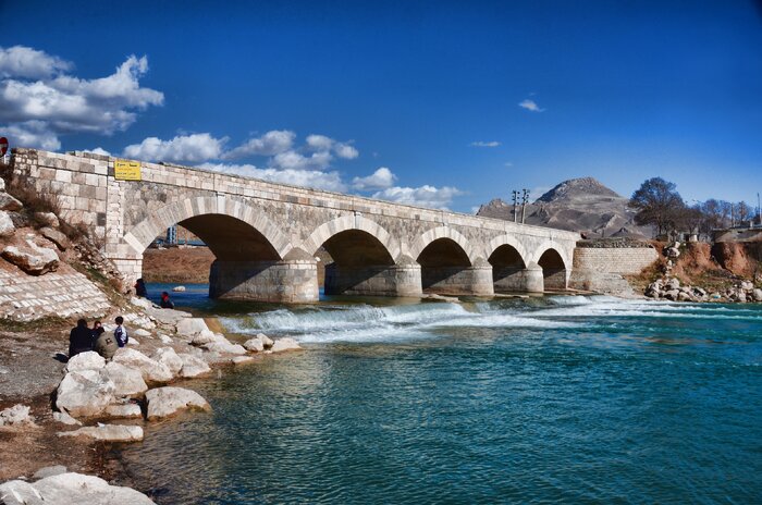 سفر به قلب تاریخ؛ هرسین سکونتگاه انسانهای نخستین