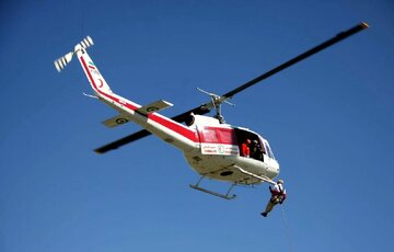 نجات ۱۴ دره نورد در کلاردشت /  انتقال یک مصدوم با بالگرد 