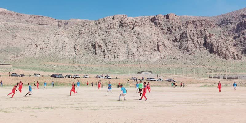 بهار پر گل‌ فوتبال در روستاهای چهارمحال و بختیاری