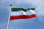پرچم جمهوری اسلامی در میدان کفن پوشان ورامین به اهتزاز در آمد