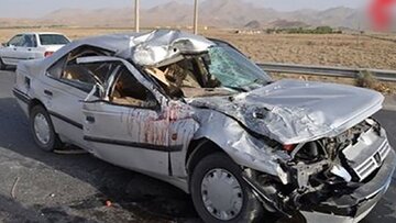 واژگونی خودرو در فارس ۲ قربانی بر جای گذاشت 