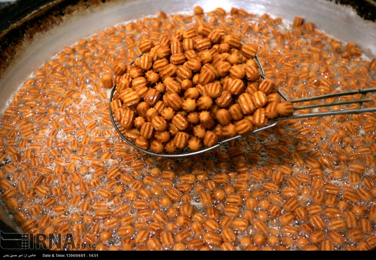 نکاتی که خانمها باید برای تهیه بامیه عسلی رعایت کنند