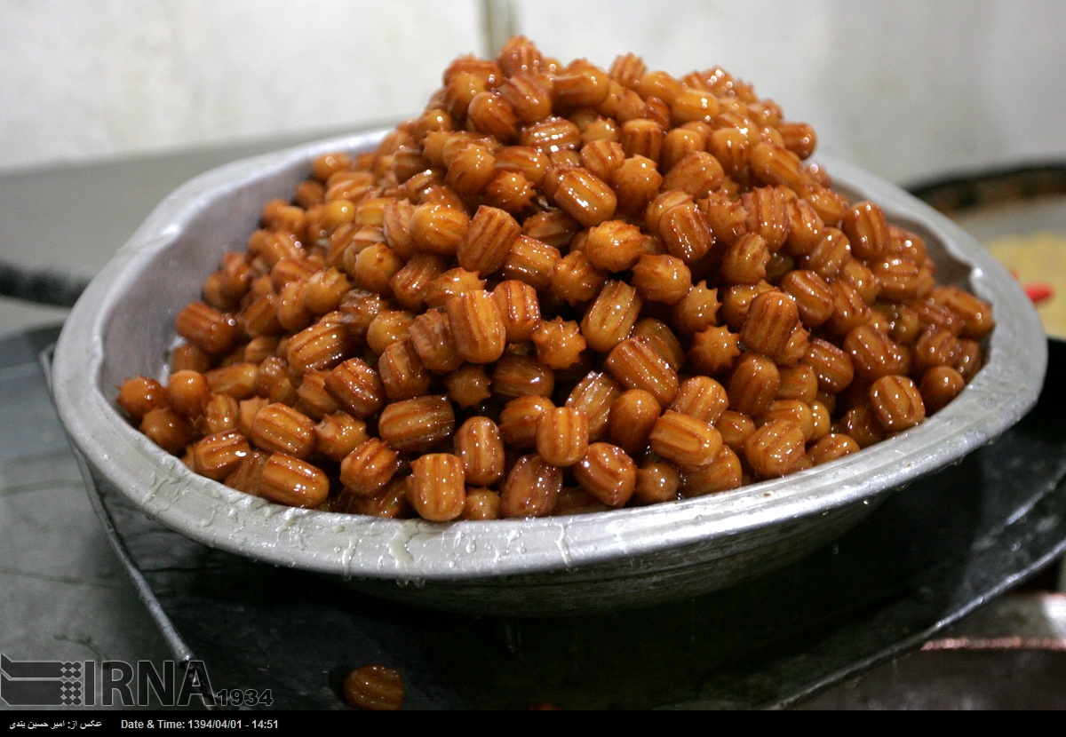 نکاتی که خانمها باید برای تهیه بامیه عسلی رعایت کنند