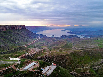 Iran : le lac Shahyoun à Dezful