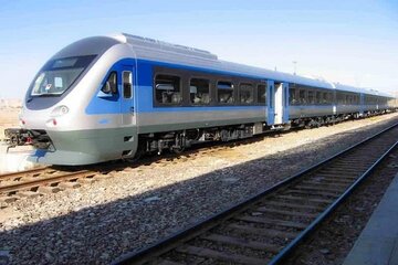 حدود ۵۱ هزار و ۵۰۰ نفر در تعطیلات نوروزی با قطار گیلان جا به جا شدند