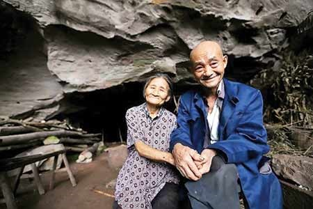 آیا میدانید ۴۰ میلیون چینی هنوز در غار زندگی میکنند؟ + عکس 2 آیا میدانید ۴۰ میلیون چینی هنوز در غار زندگی میکنند؟ + عکس