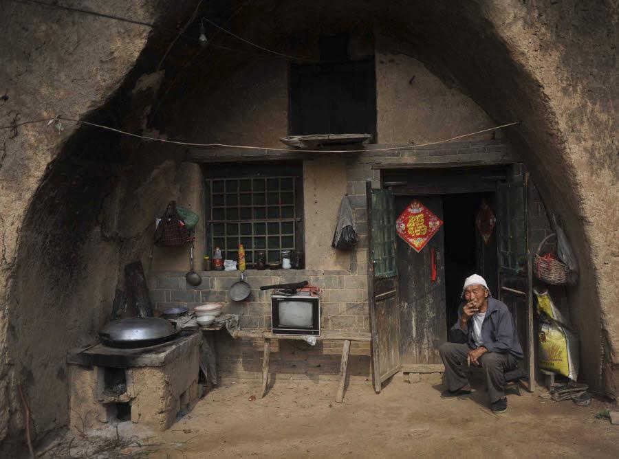 آیا میدانید ۴۰ میلیون چینی هنوز در غار زندگی میکنند؟ + عکس 3 آیا میدانید ۴۰ میلیون چینی هنوز در غار زندگی میکنند؟ + عکس