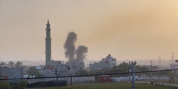 Le régime sioniste bombarde la bande de Gaza