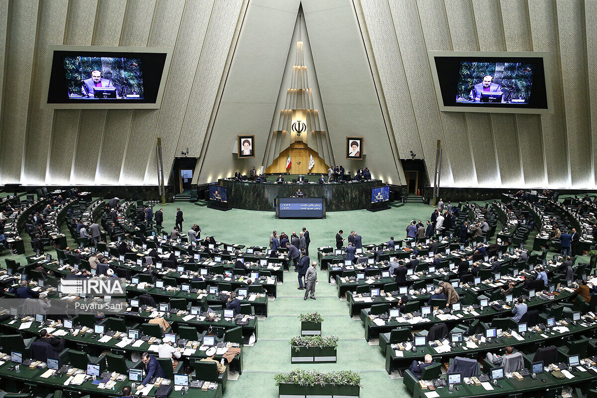 Iranian lawmakers slam Azerbaijan's appointment of ambassador to Israel