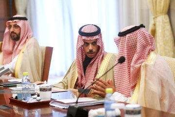 Diálogo y negociaciones entre los ministros de Exteriores de Irán y Arabia Saudí