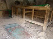 سارقان به طمع گنج دیوار بقعه امامزاده‌ای در سوادکوه را تخریب کردند