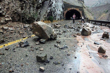 رفع مشکل چهار نقطه حادثه‌خیز جاده کندوان نیازمند توجه ویژه ملی است