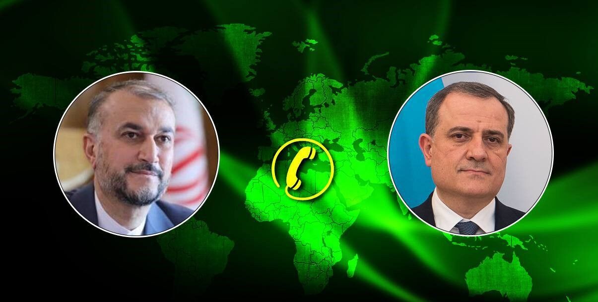 Министры иностранных дел Ирана и Азербайджана обсудили по телефону развитие двусторонних отношений