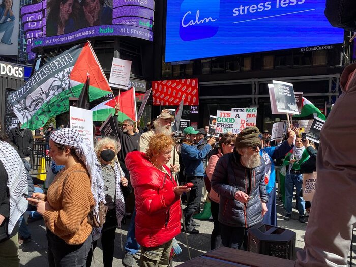 فریاد آزادی فلسطین در قلب منهتن نیویورک طنین انداز شد+ گزارش تصویری