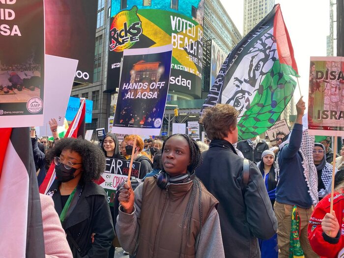 فریاد آزادی فلسطین در قلب منهتن نیویورک طنین انداز شد+ گزارش تصویری