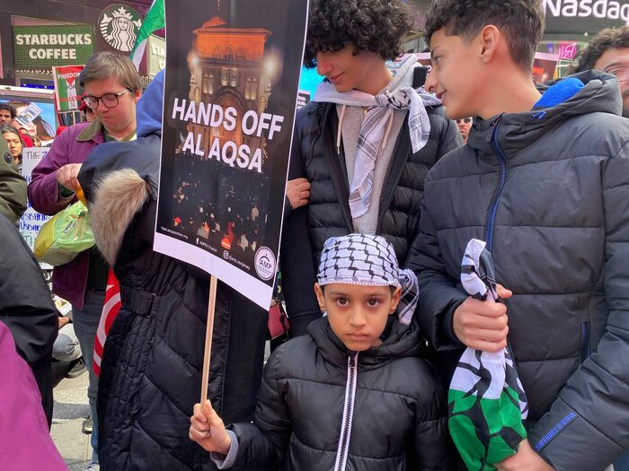 فریاد آزادی فلسطین در قلب منهتن نیویورک طنین انداز شد+ گزارش تصویری