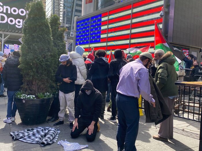فریاد آزادی فلسطین در قلب منهتن نیویورک طنین انداز شد+ گزارش تصویری