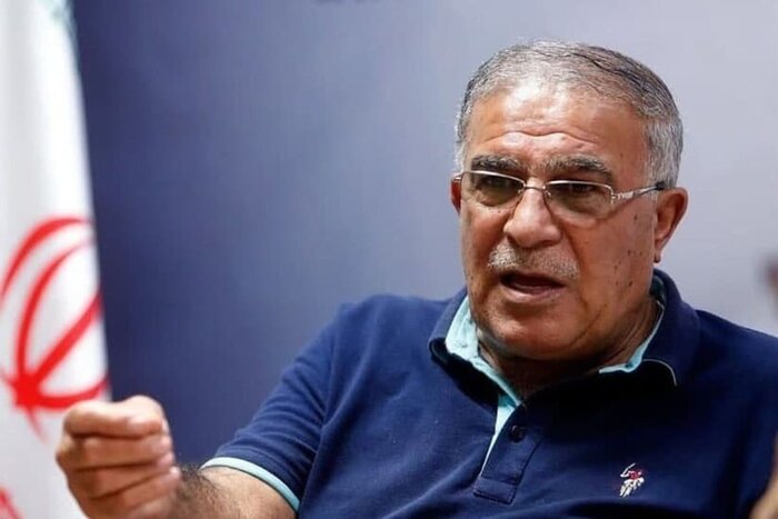 روشن: وزیر ورزش گفت خطیر و نکونام را آشتی بدهید/ استقلال آرامش می‌خواهد