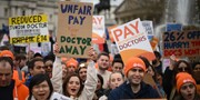 آغاز اعتصاب ده‌ها هزار پزشک متخصص انگلیس