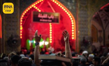 Los rituales de la vigilia en la noche del 21º día del mes de Ramadán en el santuario sagrado del Imam Alí (P)