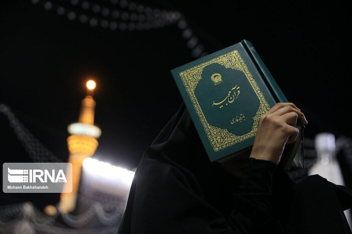 امضای مقدرات به وقت سومین قدر در آستانه خورشید هشتم (ع)