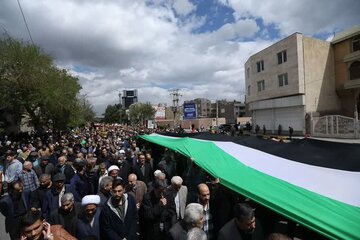 ادای تکلیف قزوینی ها به آرمان فلسطین با حضور پررنگ در راهپیمایی روز قدس/ فیلم