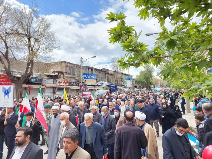 کرمانشاهیان از دروازه کربلا فریاد «قدس تنها نیست» سر دادند