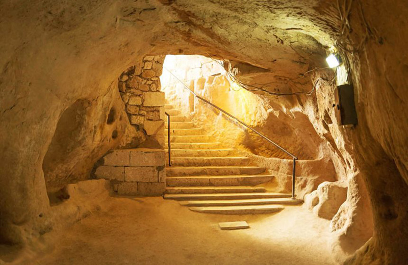 شهر زیرزمینی نوش آباد کاشان؛ مخفیگاهی در دل زمین