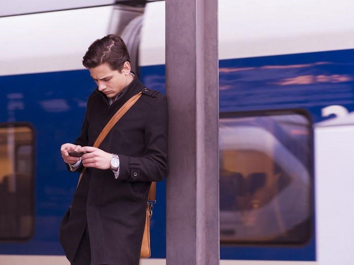 اثرات استفاده طولانیمدت از تلفن همراه بر دستها