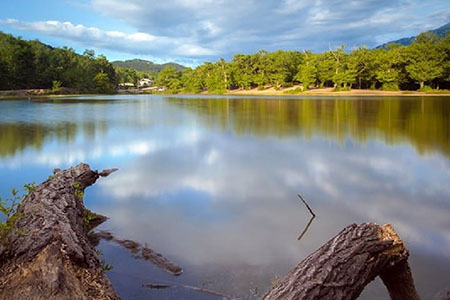 دریاچه عروس حلیمه جان؛طلوعهایی سرسبز و غروبهایی جادویی