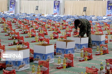 اهدای ۸۵ هزار سبد کالا به نیازمندان گلستان در  ماه رمضان